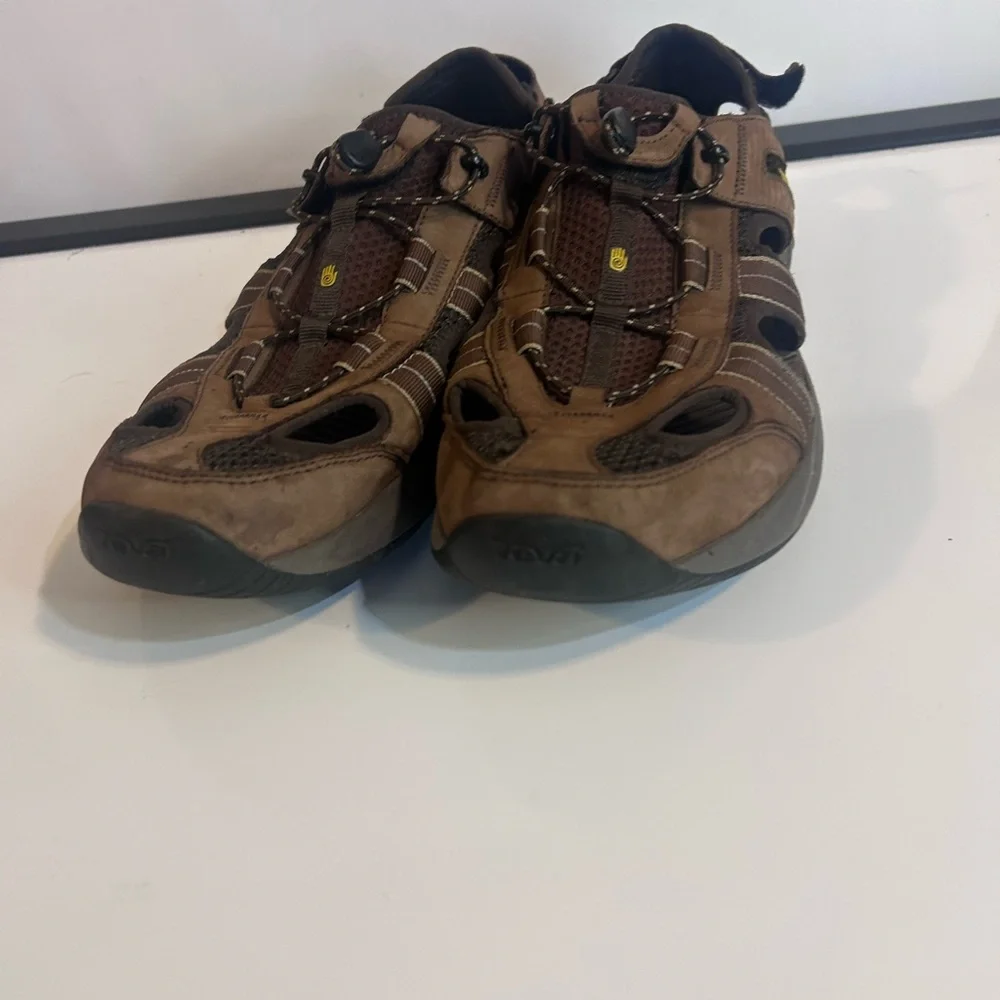 Teva Men’s Brown & Dark Brown Outdoor Sandal